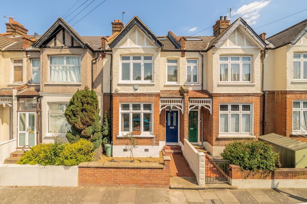 Property photo 1 of 11