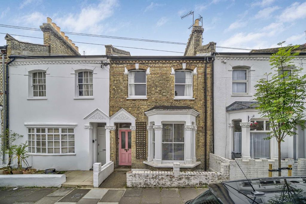 Property photo 1 of 7