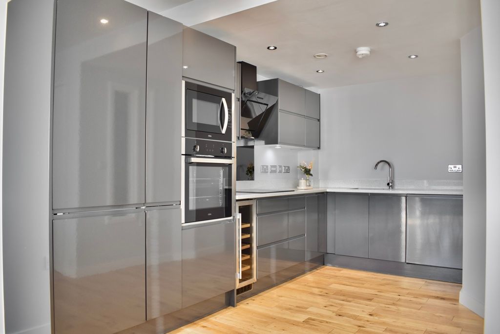 Property photo 2 of 10 Jpg