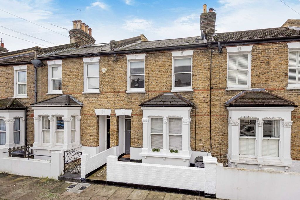 Property photo 1 of 6