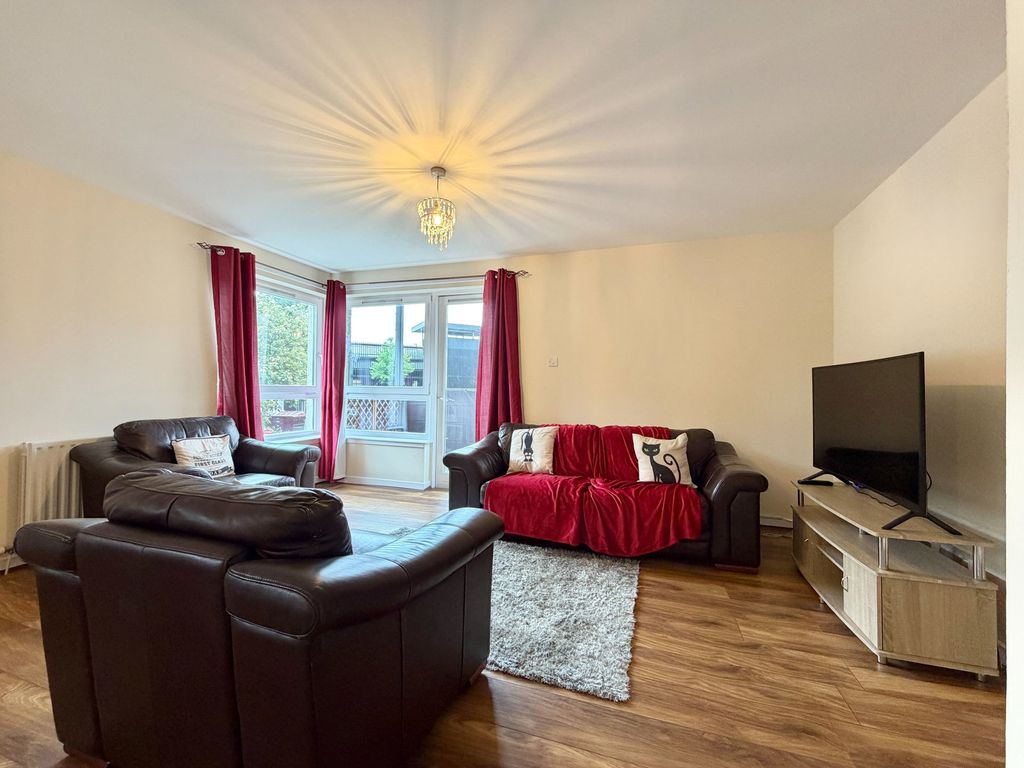 Property photo 3 of 29