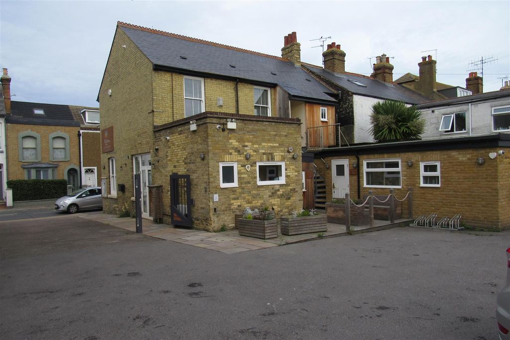 Property photo 3 of 36 Img_2963.Jpg