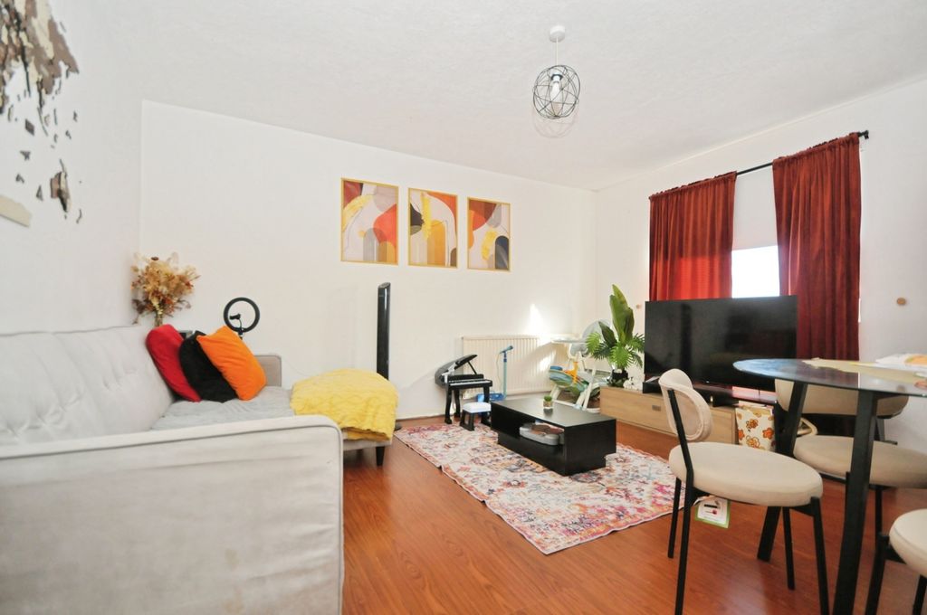 Property photo 2 of 13 Photo