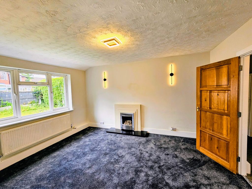 Property photo 2 of 25