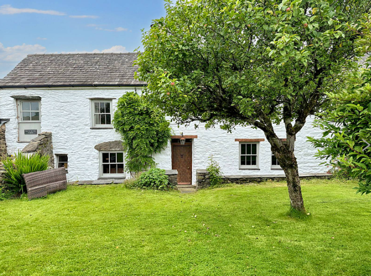 Property photo 2 of 76
