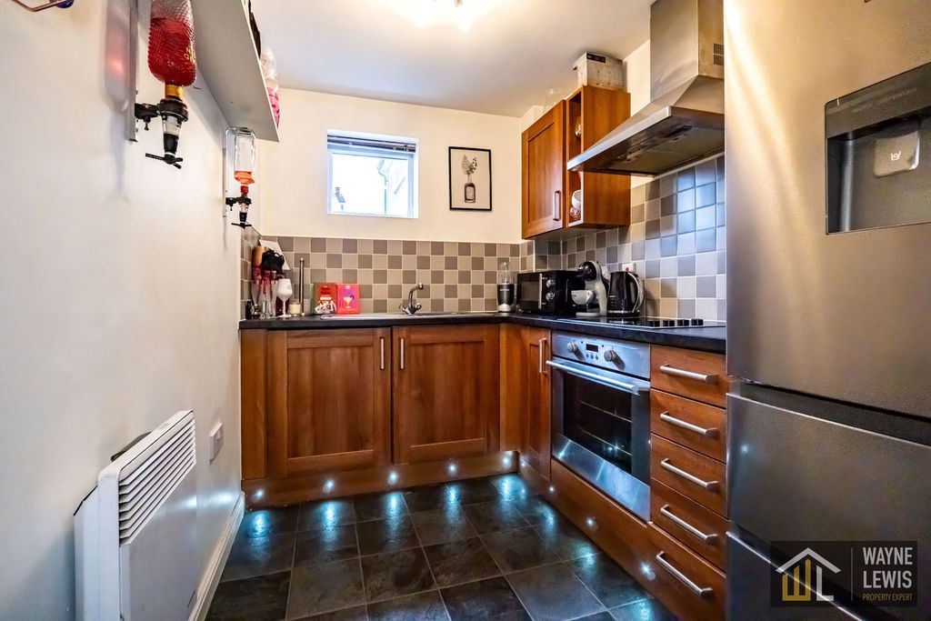 Property photo 3 of 26