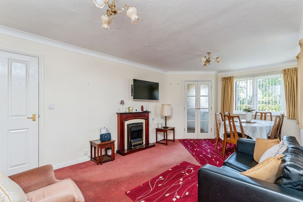 Property photo 3 of 15