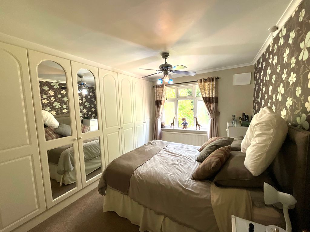 Property photo 3 of 21 Img_3854
