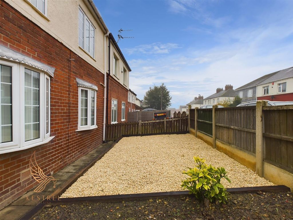 Property photo 2 of 44 Cam02855G0-Pr0017-Still071.Jpg