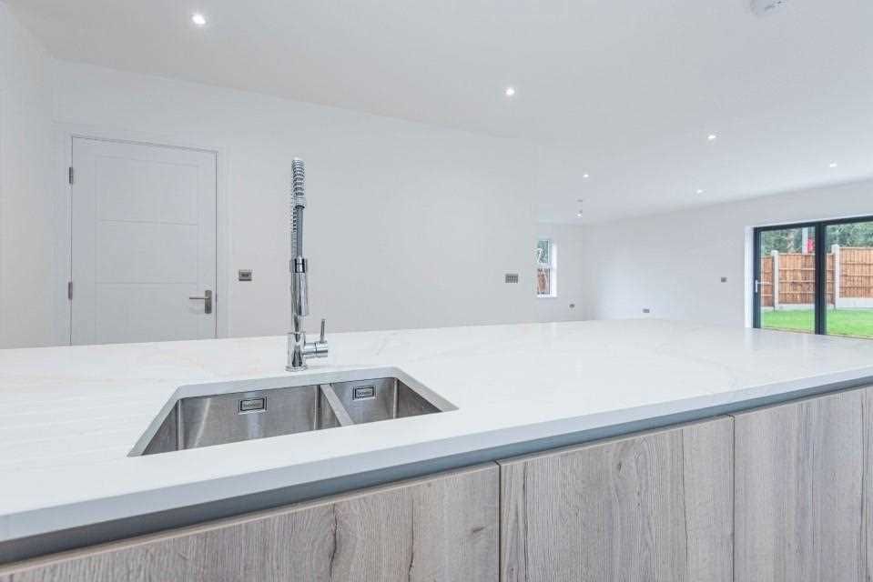 Property photo 3 of 12 Example Of Finish