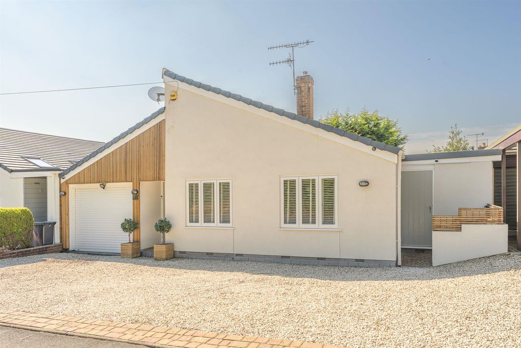 Property photo 1 of 25