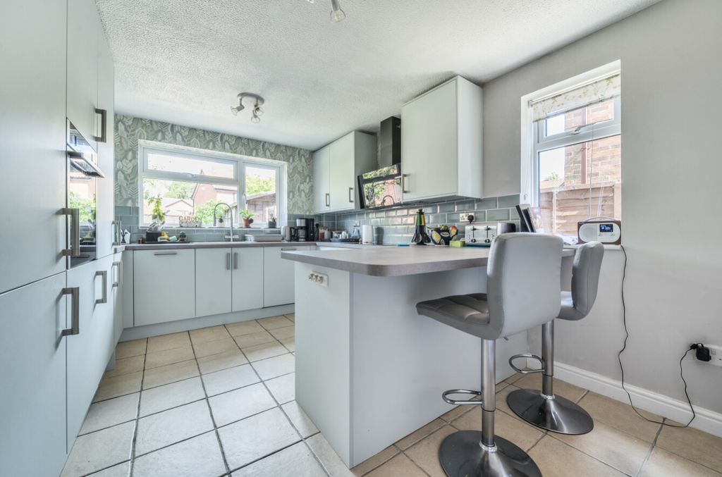 Property photo 3 of 23 1350451-6-68Bed8Da007Cf