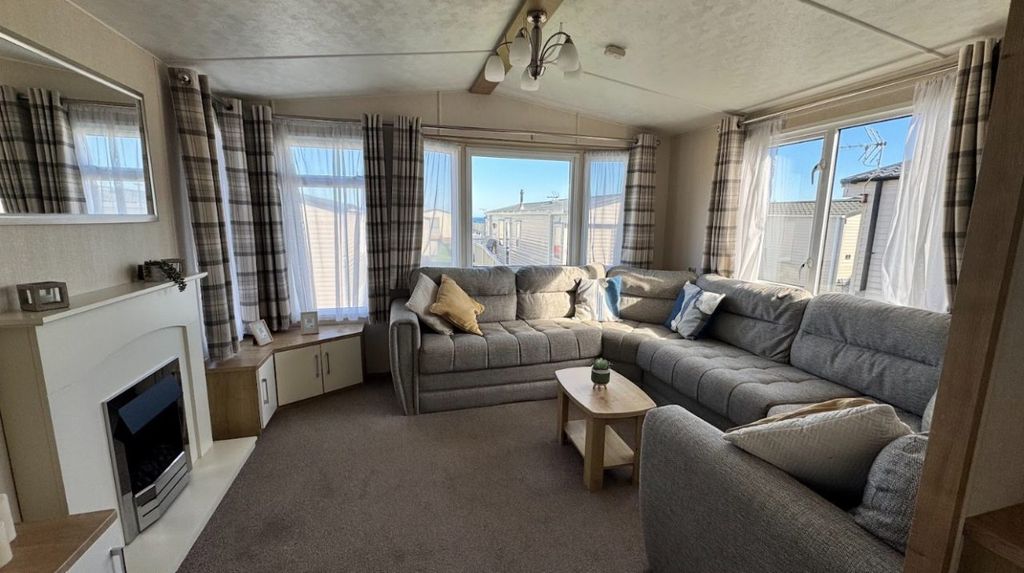 Property photo 2 of 17 A59 Victory Capri 2016 La4