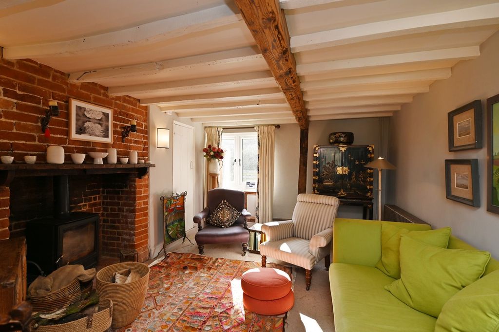 Property photo 3 of 27 Garden House0008