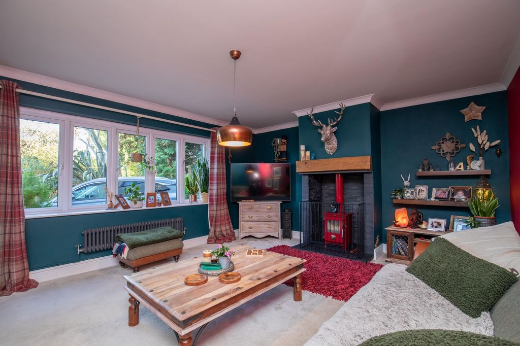 Property photo 2 of 49