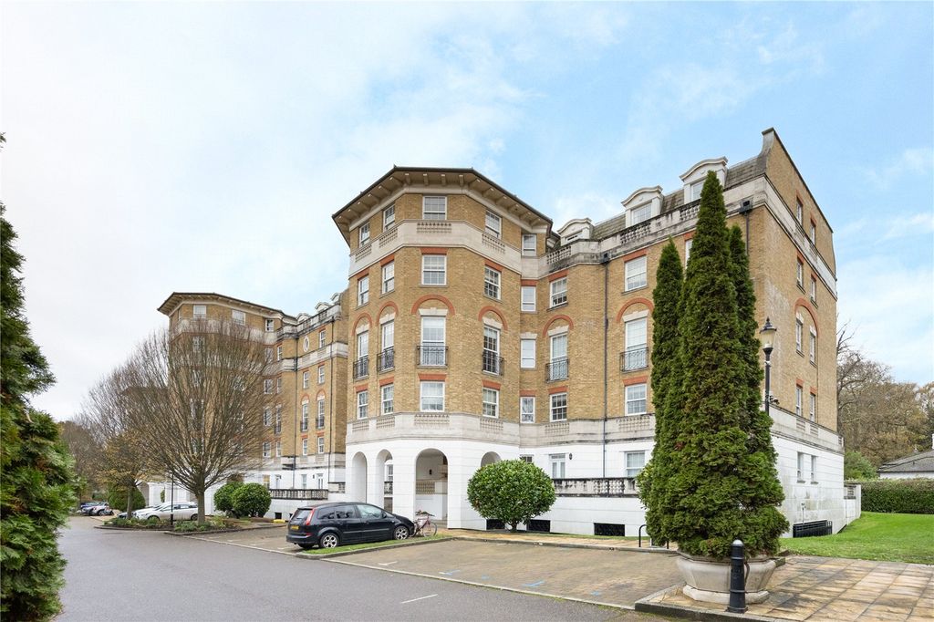 Property photo 3 of 12 Exterior