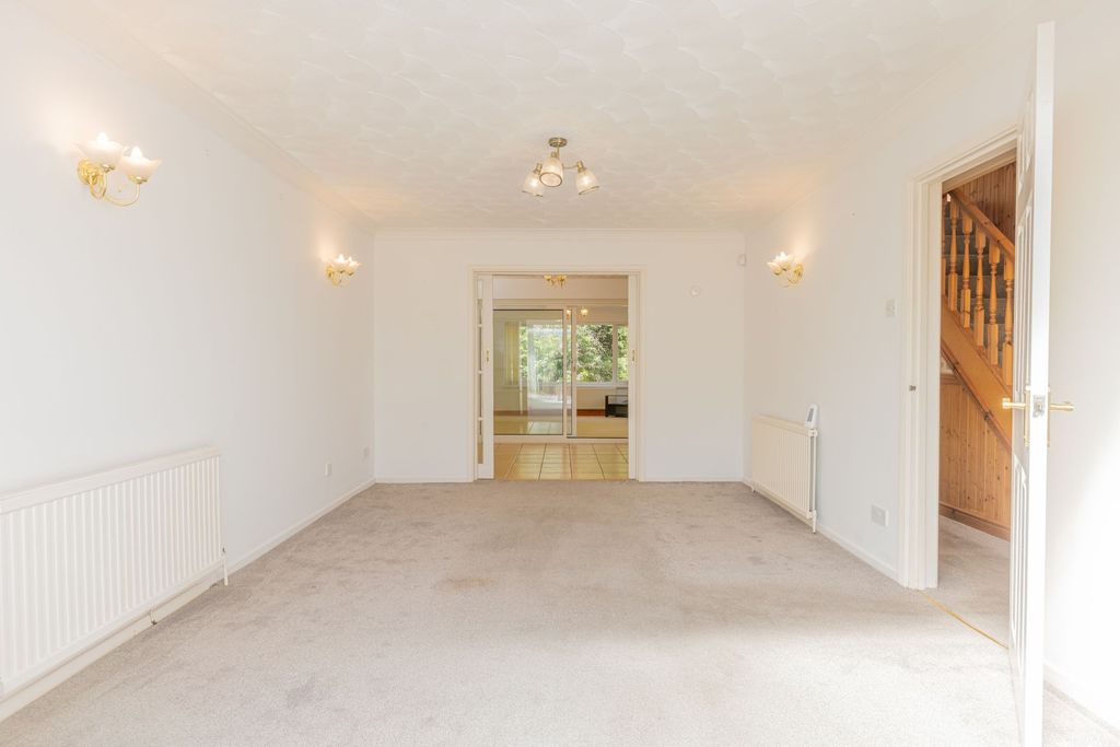 Property photo 3 of 61