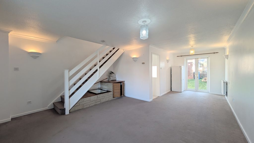 Property photo 2 of 12 Image