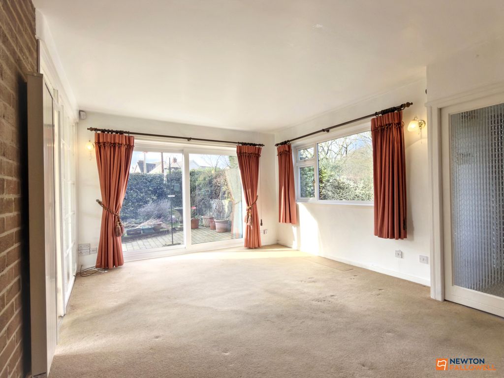 Property photo 3 of 33