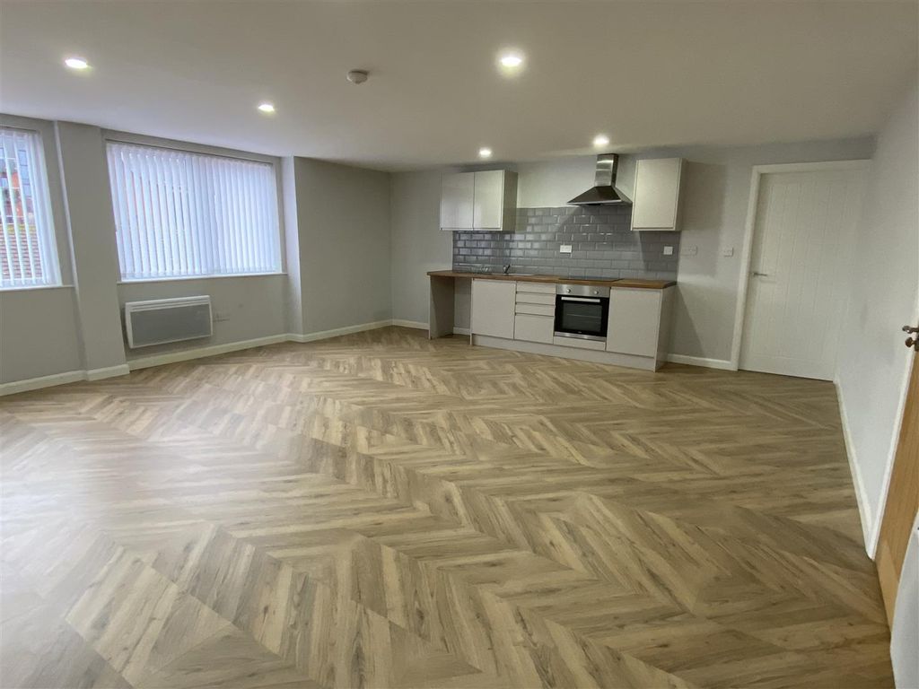Property photo 3 of 10 Img_2486.Jpg