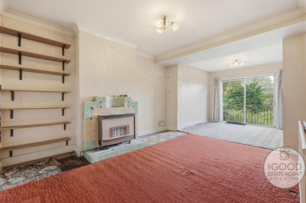 Property photo 3 of 15