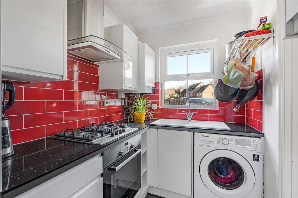 Property photo 2 of 13 Picture No. 08