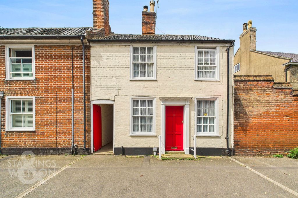 Property photo 1 of 21