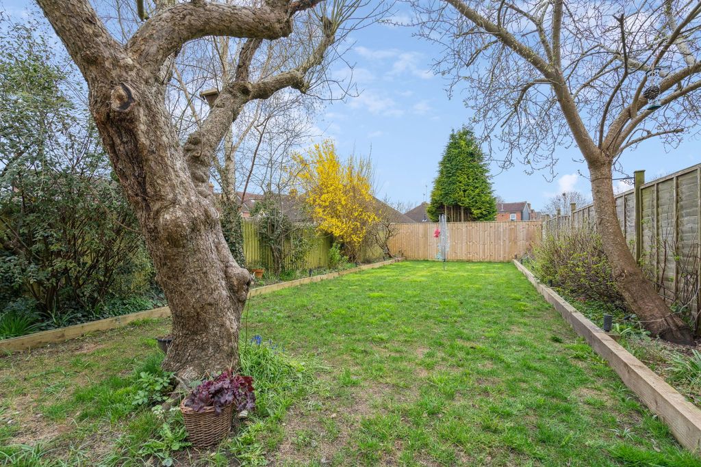 Property photo 3 of 19