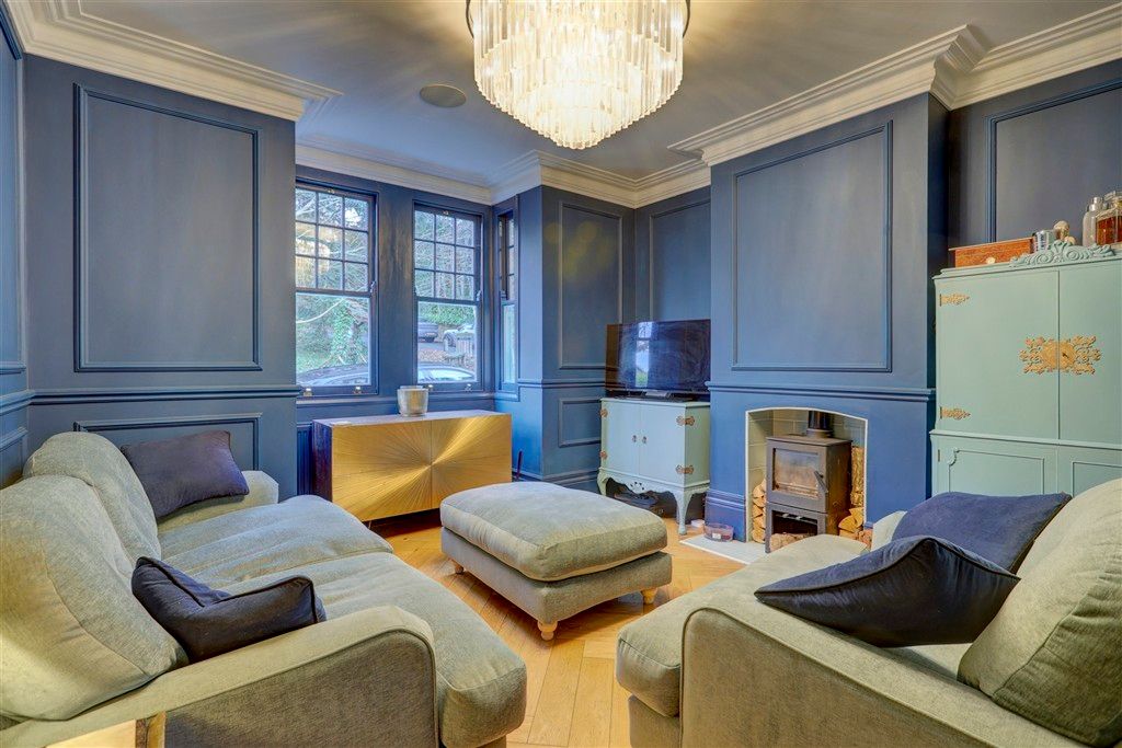 Property photo 3 of 16 Sitting Room