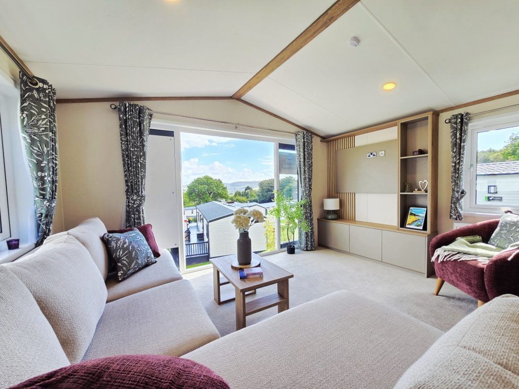 Property photo 2 of 11 Regal Hemsworth 2026 Car0064605 116093560.Jpeg