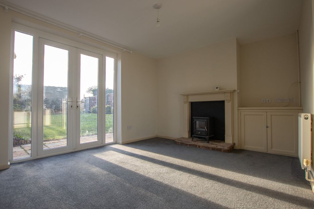 Property photo 3 of 21 4756035