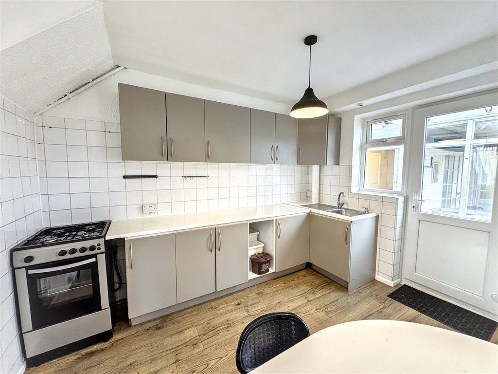 Property photo 2 of 15 Kitchen