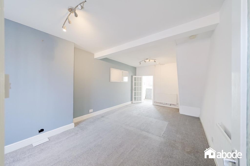 Property photo 3 of 12 Dsc04848-Hdr.Jpg
