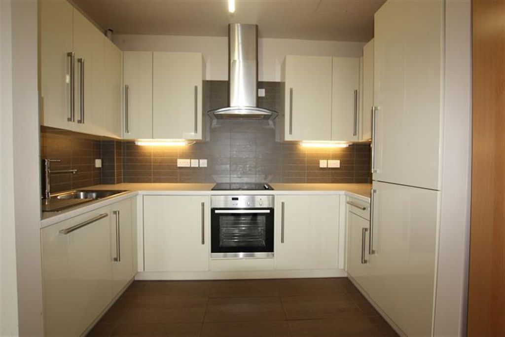 Property photo 1 of 5 (Main)