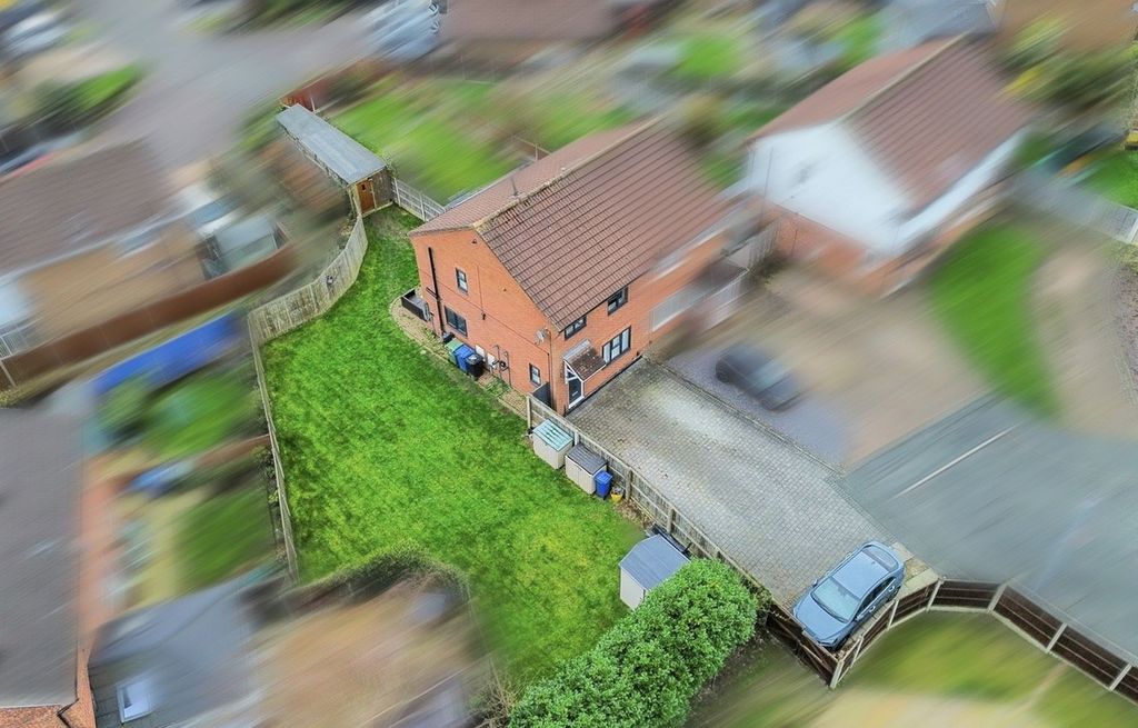 Property photo 2 of 35