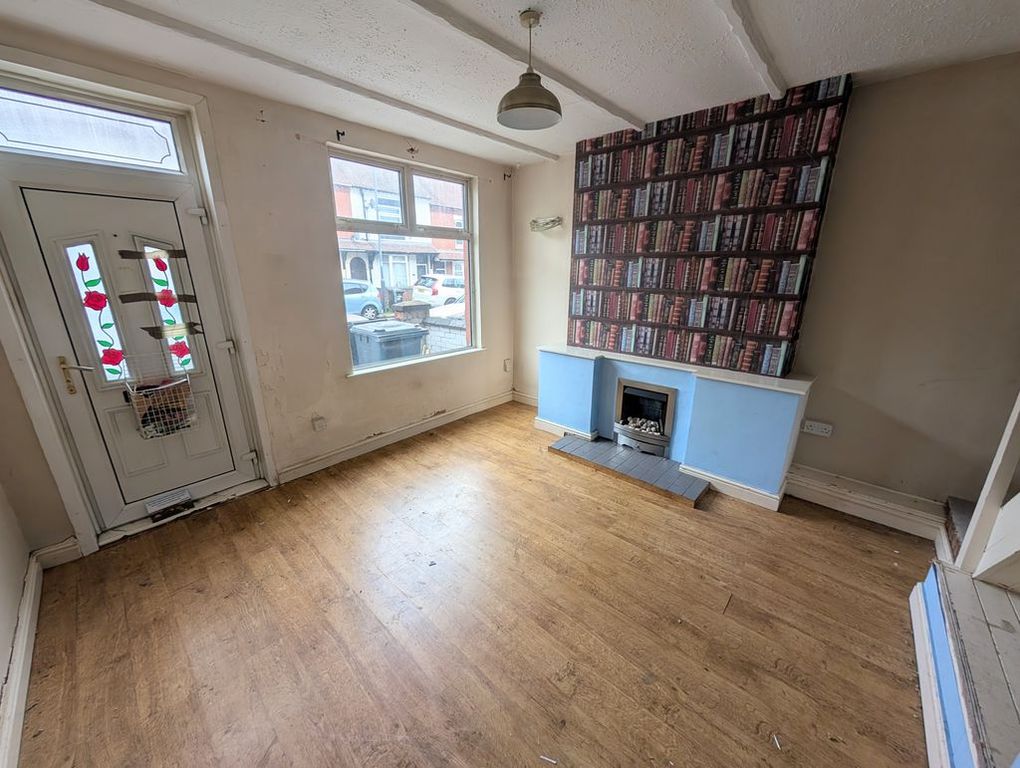 Property photo 3 of 10 Photo 2