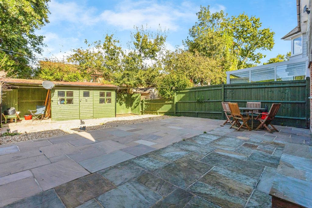 Property photo 2 of 22