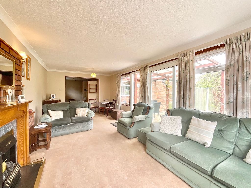 Property photo 2 of 14