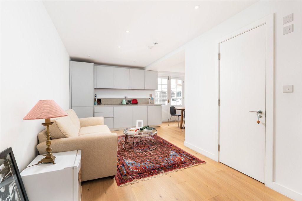 Property photo 1 of 13 Picture No. 02