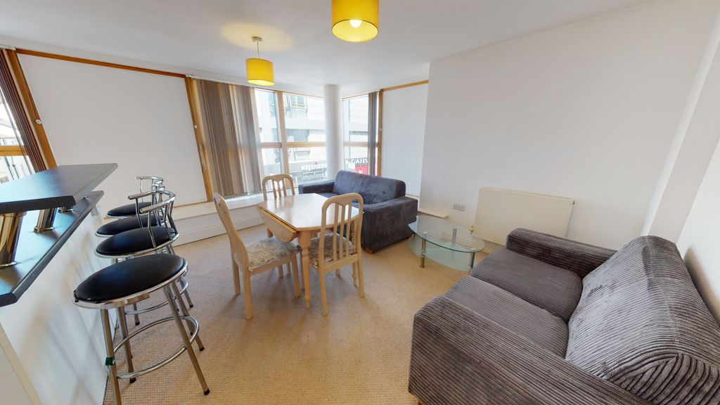 Property photo 3 of 4