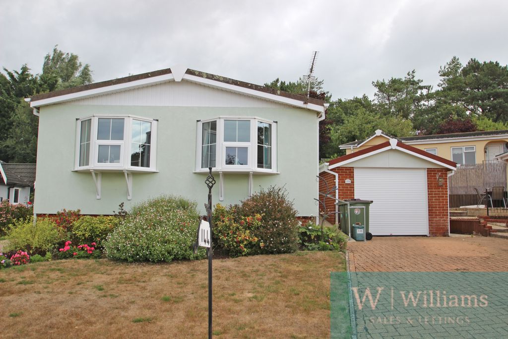 Property photo 1 of 19 Front