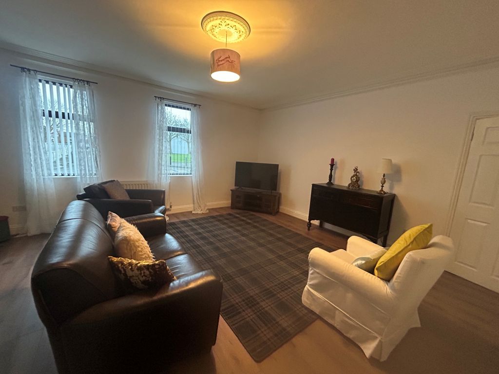 Property photo 3 of 19 Gallery