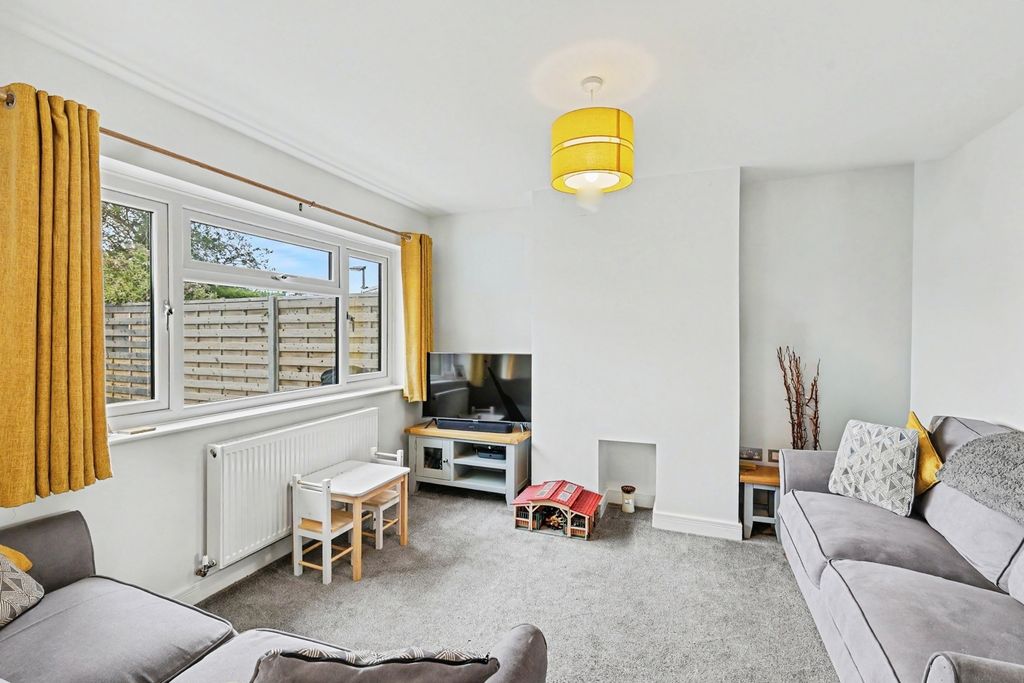 Property photo 2 of 21 Pbox-Img.Jpg