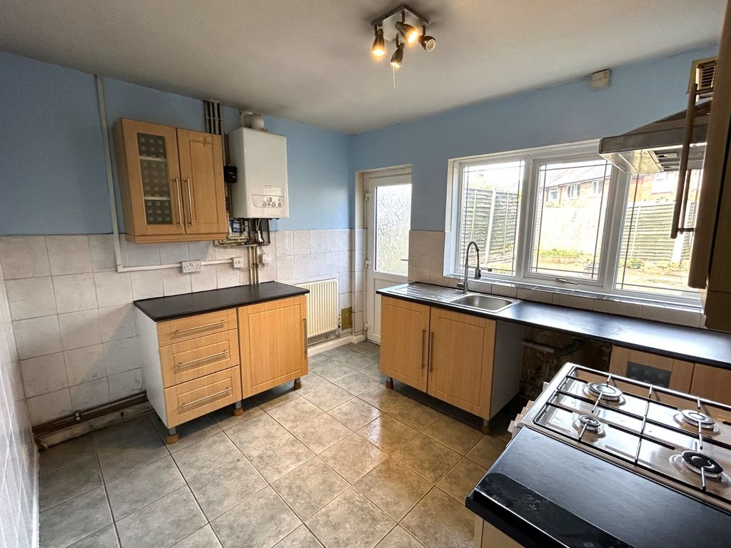 Property photo 3 of 11 Picture No. 24