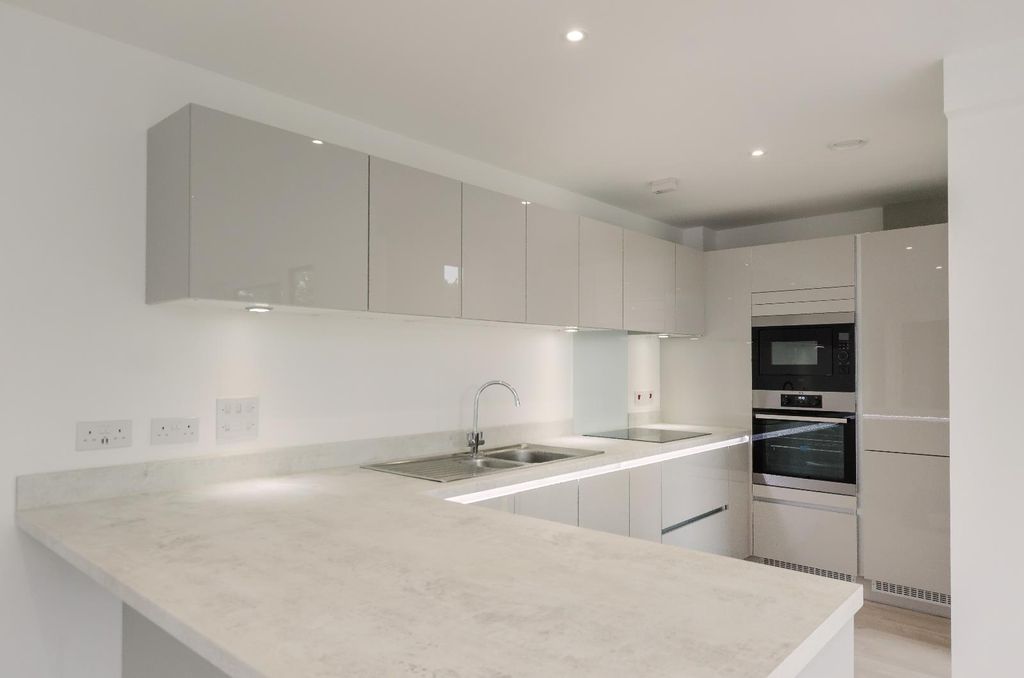 Property photo 3 of 10 Picture 3