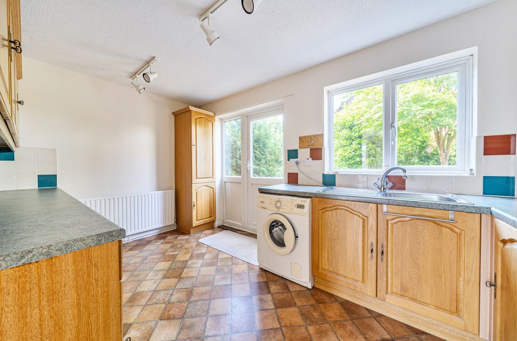 Property photo 2 of 15 1467085-12-6A1803...