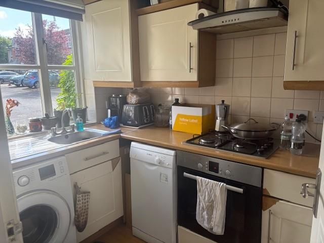 Property photo 3 of 5 Avenue Terrace 24 Kit New .Jpg