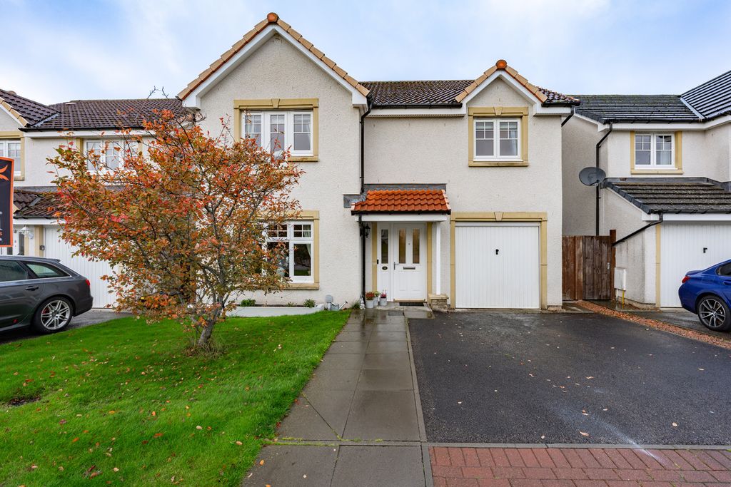 Property photo 1 of 50