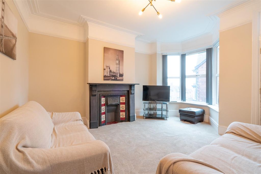 Property photo 1 of 13 _Ajh9384-Hdr.Jpg