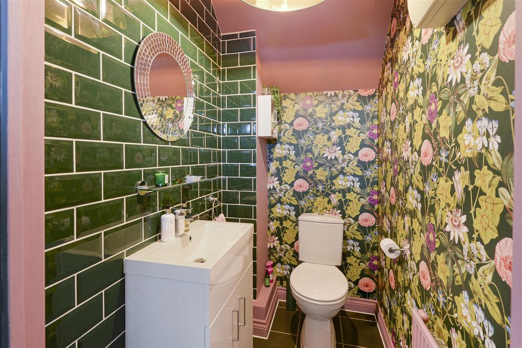Property photo 3 of 21 8Laxton03.Jpg